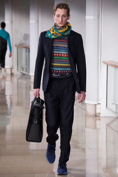 Look 31